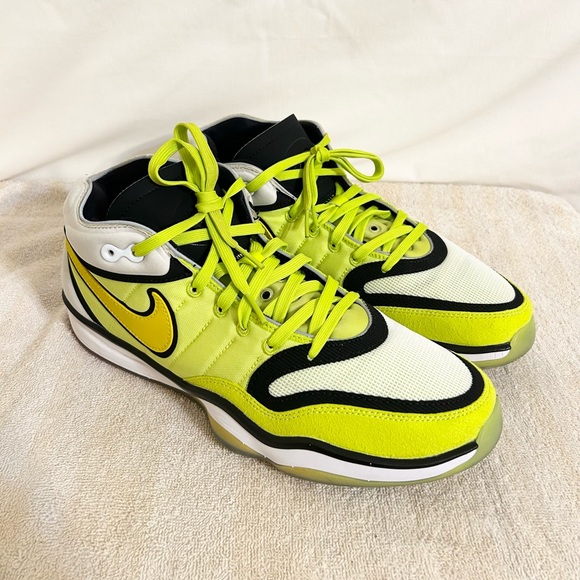 Nike Zoom Air GT Hustle 2 Volt Talaria size 10.5 MEN’S BASKETBALL SHOES - Picture 2 of 9